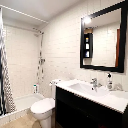 Del Camp - L'amfitriona Apartment